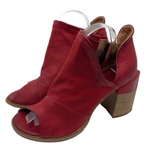 A.S.98 Vibrant Red Peep-Toe Heeled‎ Shoes